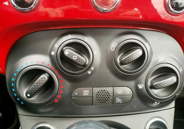 Fiat 500 cena 25800 przebieg: 29500, rok produkcji 2018 z Kraków małe 106